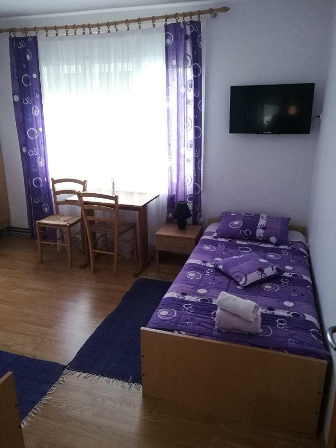 Stari Mlin Hotel Korenica Kültér fotó